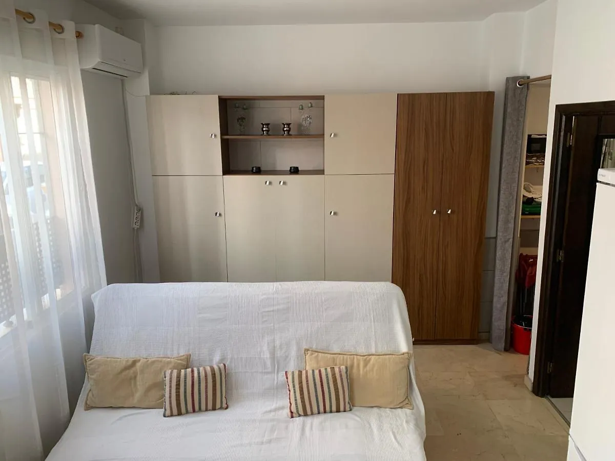 Loft Funcional Cerca Del Centro Apartamento Sevilha
