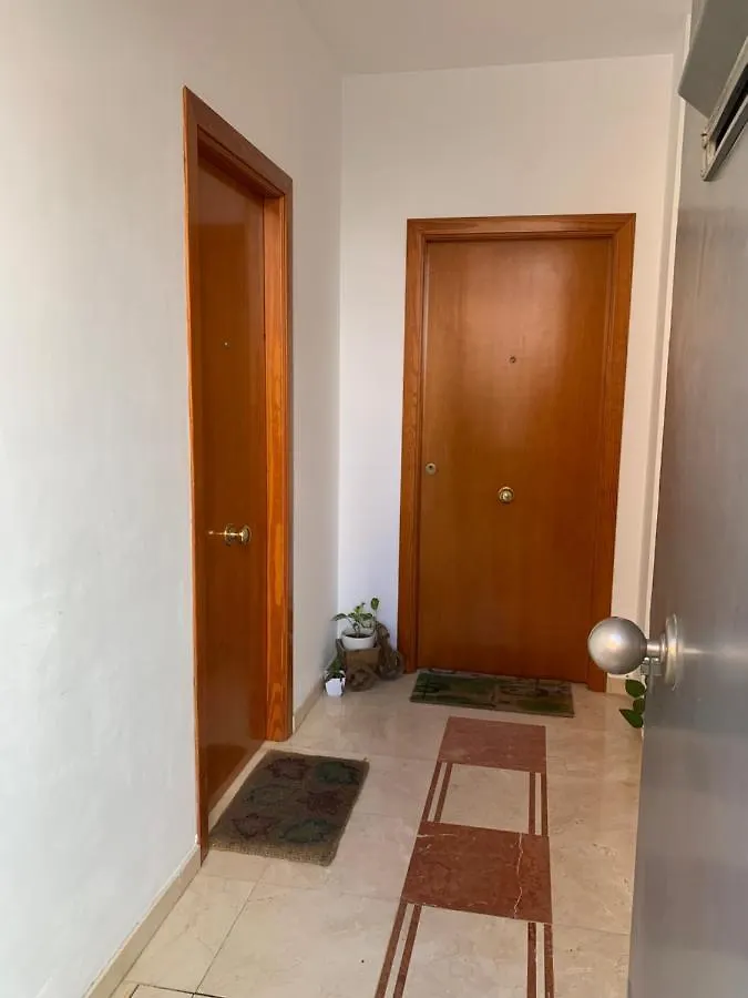 Loft Funcional Cerca Del Centro Apartamento Sevilha